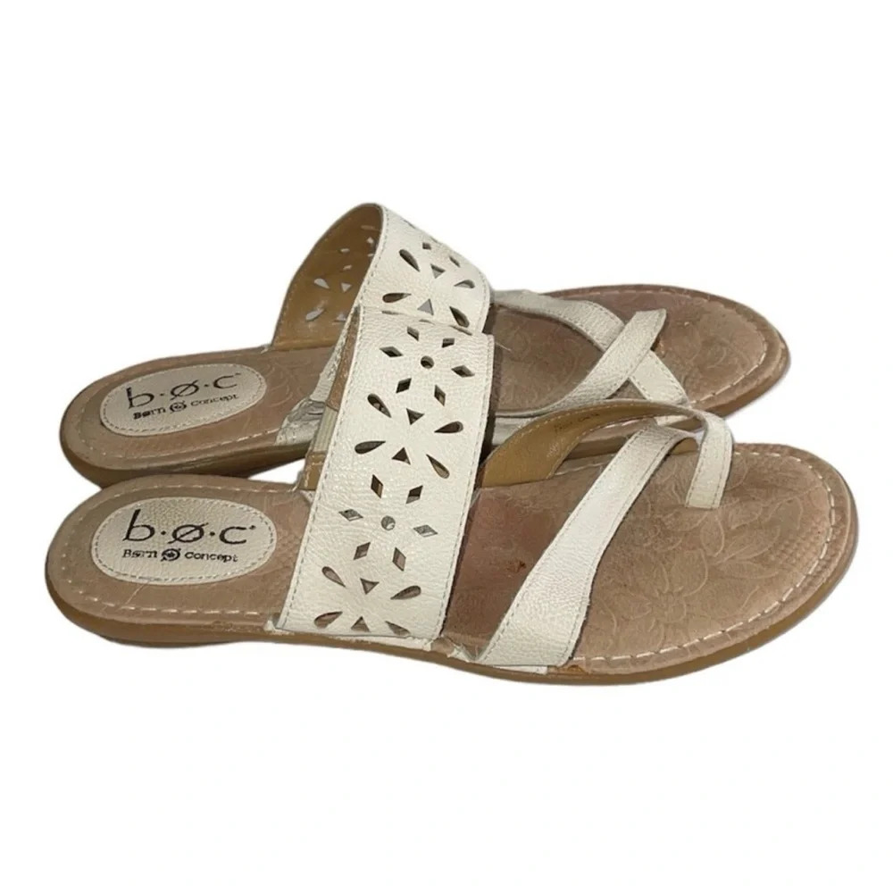 BOC Womens Casaba Cream Sandals Sz 7